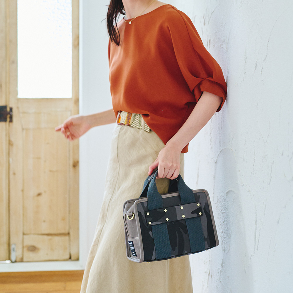 jj-2018cam105-4116のモデル写真